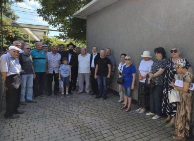 Preparing-for-Rosh-Hashanah-in-Balti-and-Drochia