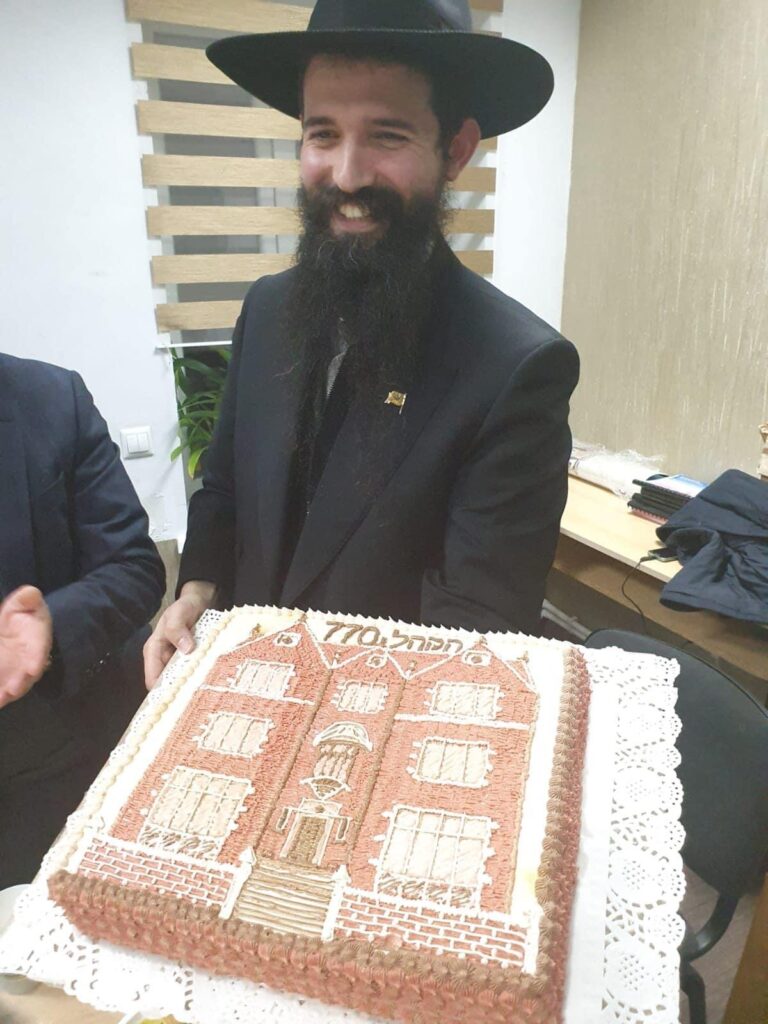 Поздравляем Главного раввина Кишинева Менделя Аксельрод с днем рождения
