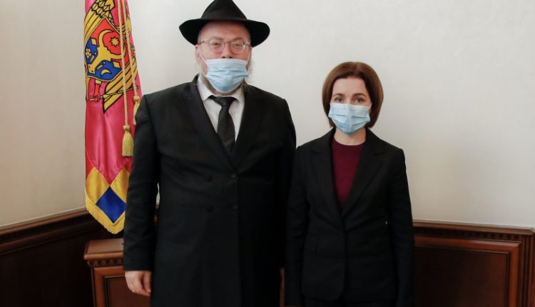 Президент Молдовы Майя Санду осудила теракты в Восточном Иерусалиме.