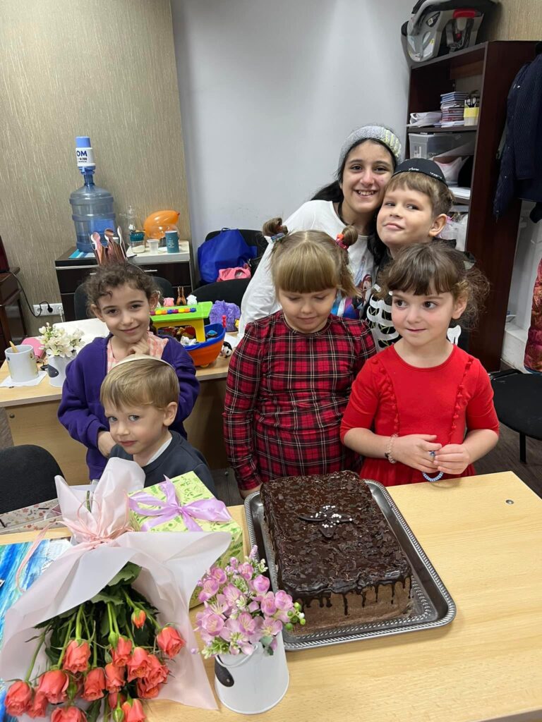 Бейлу Аксельрод с днём рождения