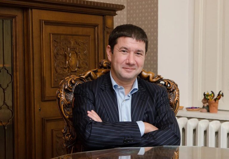 Мазаль тов, Александр Билинкис