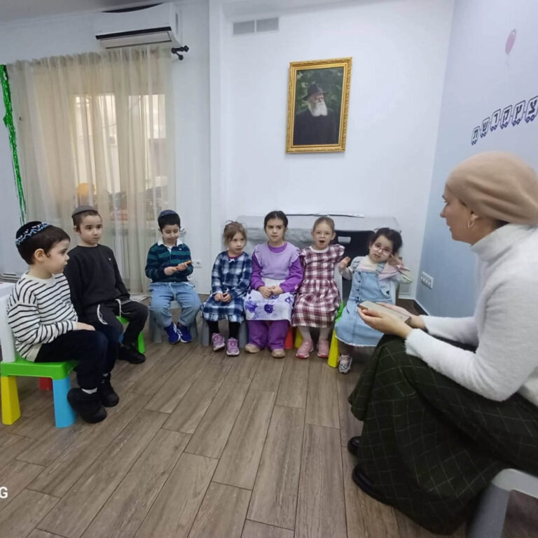 Children enjoying a festive Sunday activity at the Chabad studio in Kishinev