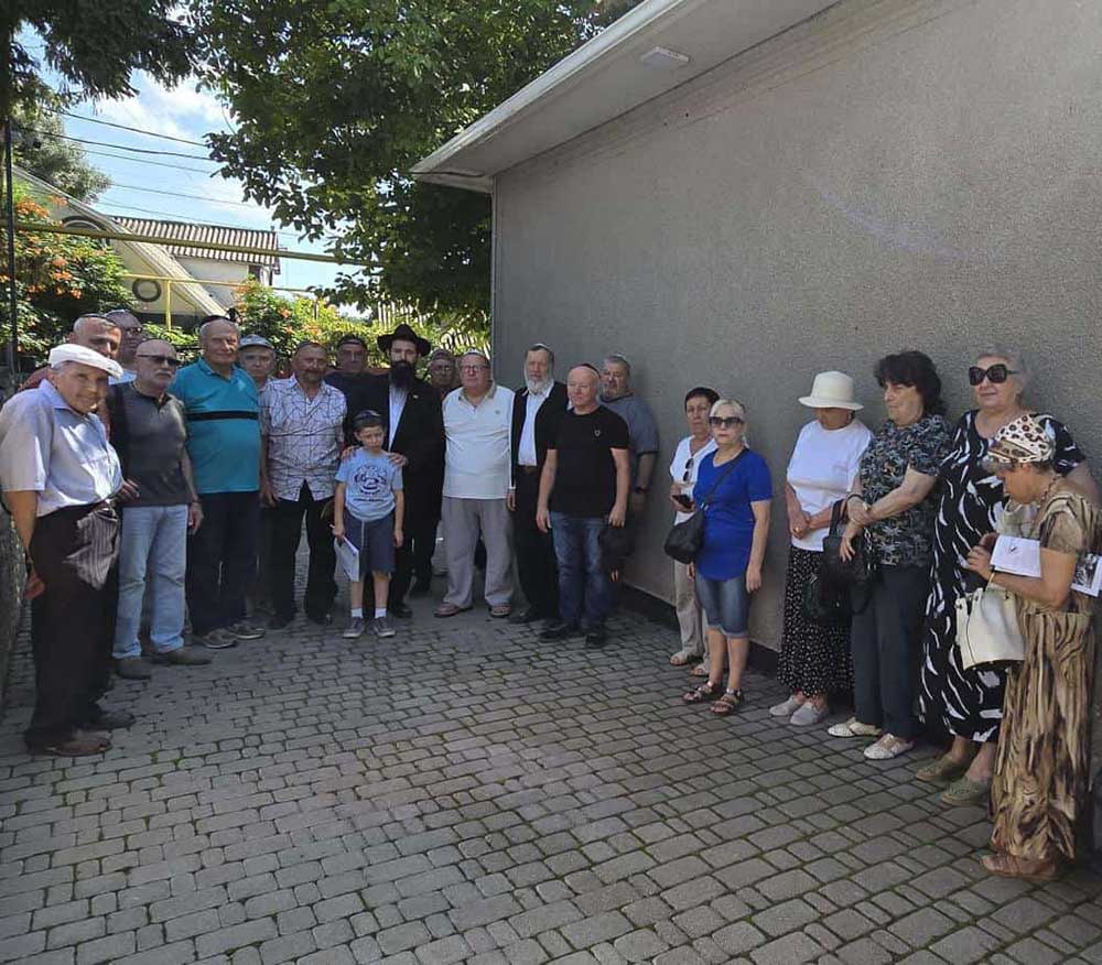 Preparing for Rosh Hashanah in Bălți and Drochia