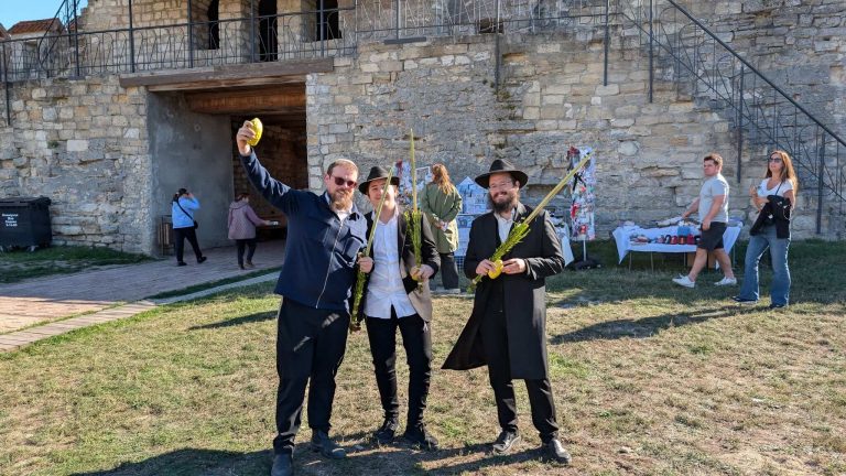 Fifth Annual Sukkot Festival Held at Bender Fortress
